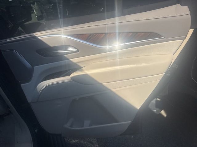 2023 Cadillac Escalade 4WD 4dr Premium Luxury Platinum - 23024950 - 10