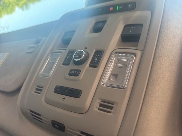 2023 Cadillac Escalade 4WD 4dr Premium Luxury Platinum - 23024950 - 22