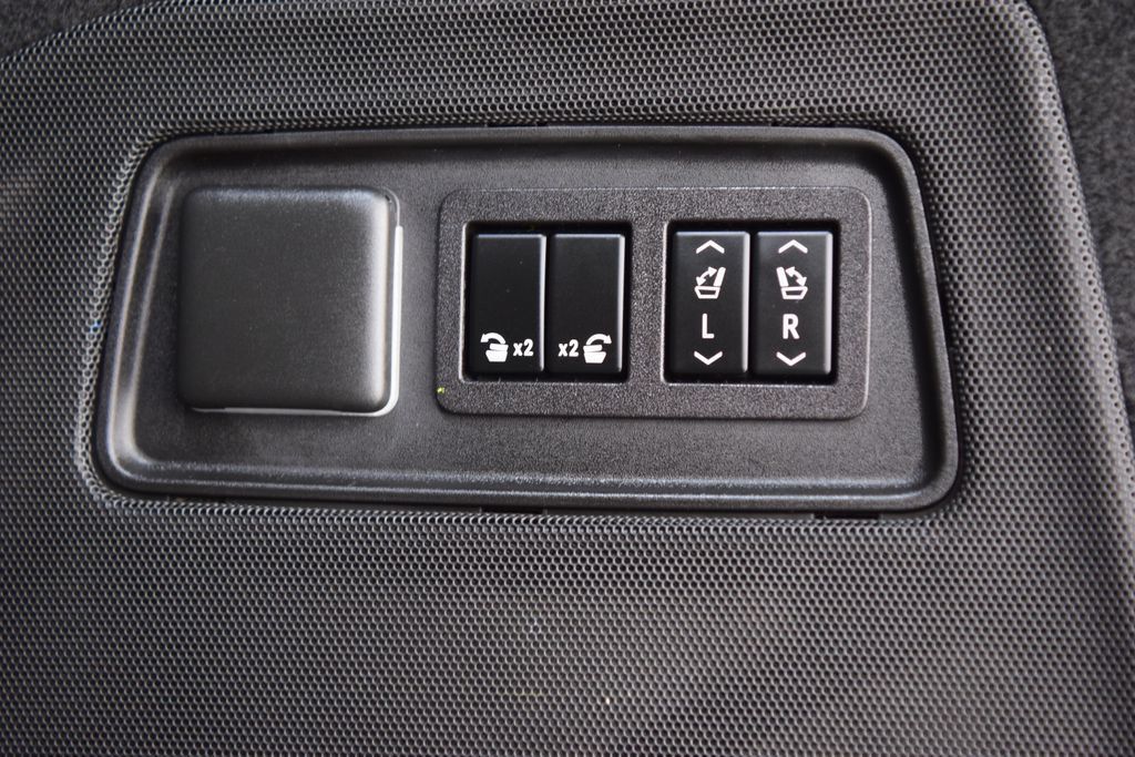 2023 Cadillac Escalade 4WD 4dr Premium Luxury Platinum - 23035248 - 25