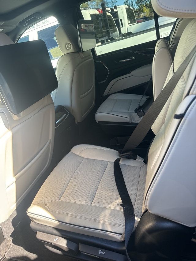 2023 Cadillac Escalade 4WD 4dr Sport - 22931774 - 11