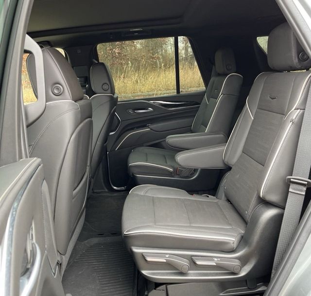 2023 Cadillac Escalade 4WD 4dr Sport - 22953638 - 16