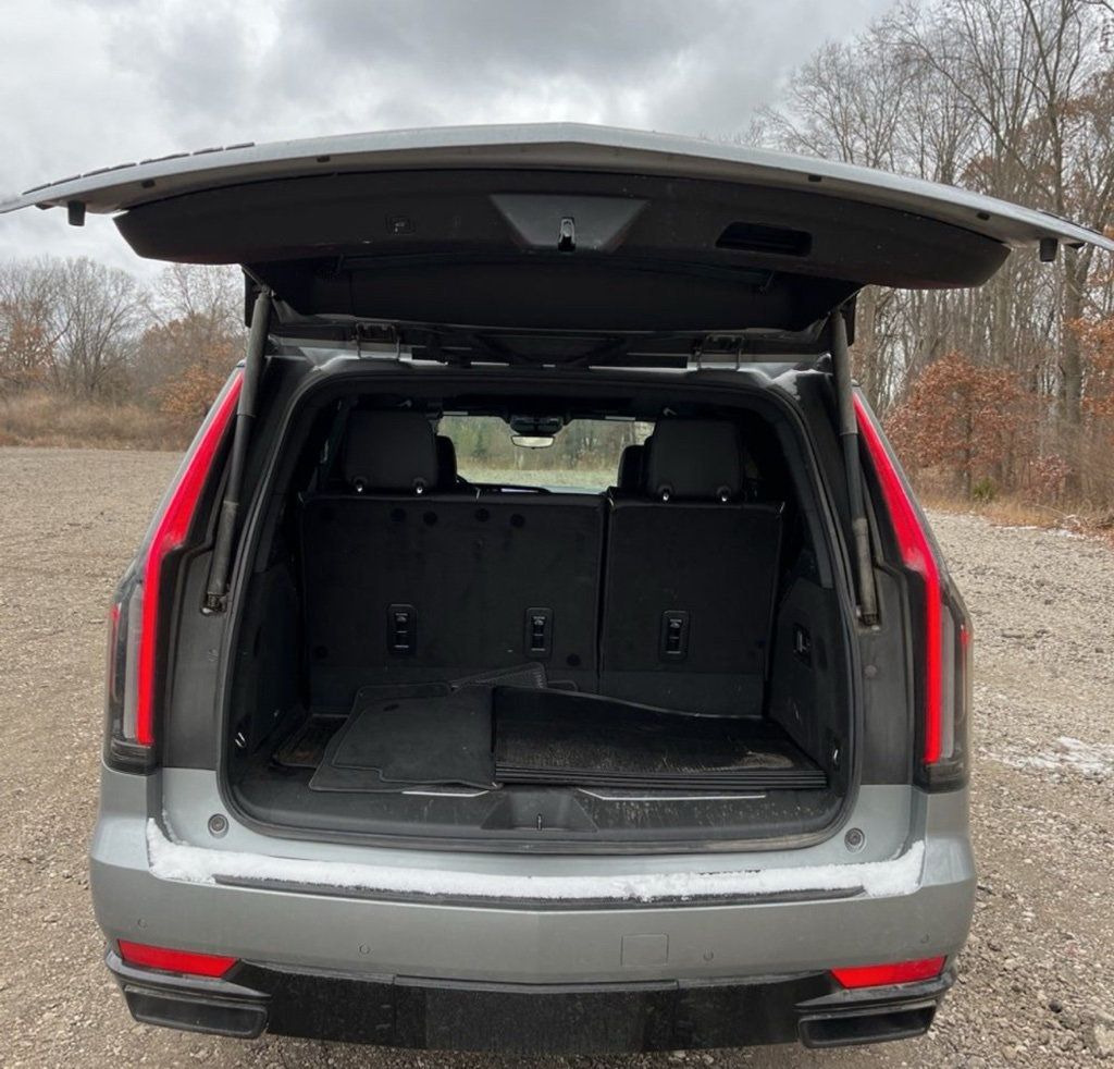 2023 Cadillac Escalade 4WD 4dr Sport - 22953638 - 28