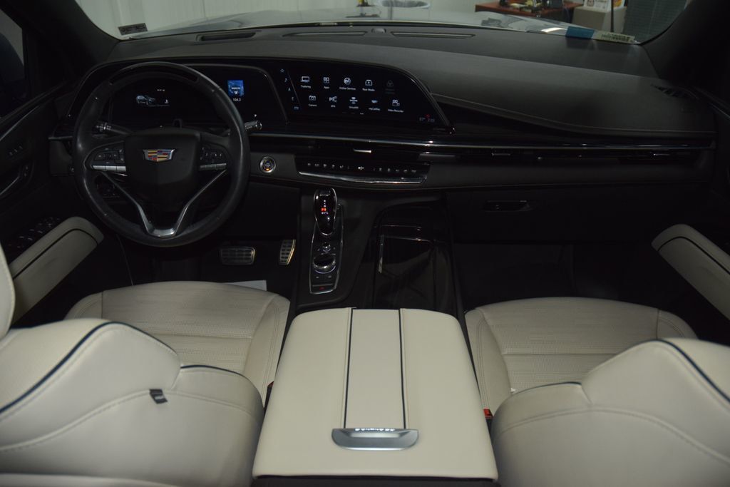 2023 Cadillac Escalade 4WD 4dr Sport - 23058796 - 32