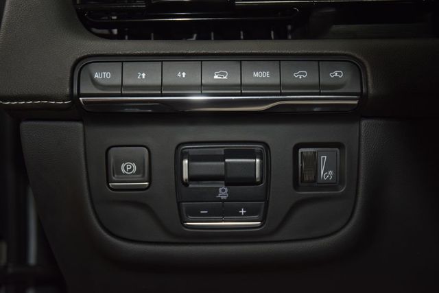 2023 Cadillac Escalade 4WD 4dr Sport - 23058796 - 38