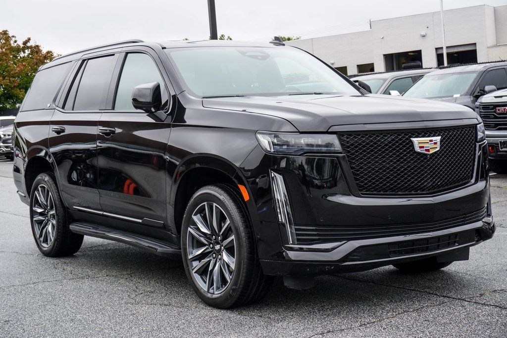 2023 Cadillac Escalade Sport photo 3