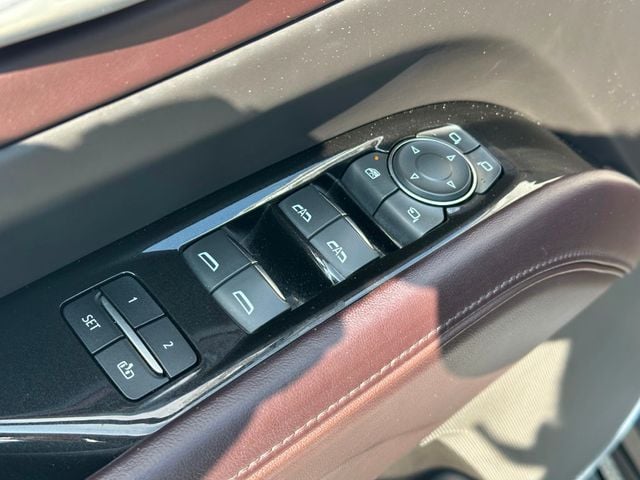 2023 Cadillac Escalade 4WD 4dr Sport Platinum - 23020876 - 19