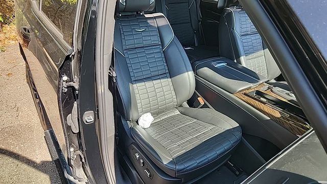 2023 Cadillac Escalade 4WD 4dr Sport Platinum - 22927800 - 16
