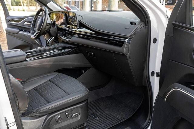 2023 Cadillac Escalade AWD 4dr V-Series - 22938493 - 36