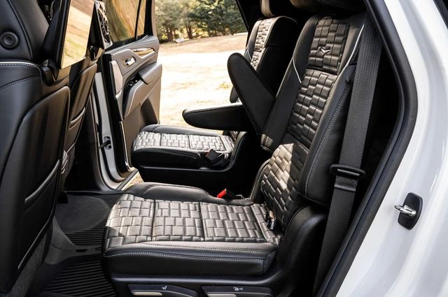 2023 Cadillac Escalade AWD 4dr V-Series - 22938493 - 50