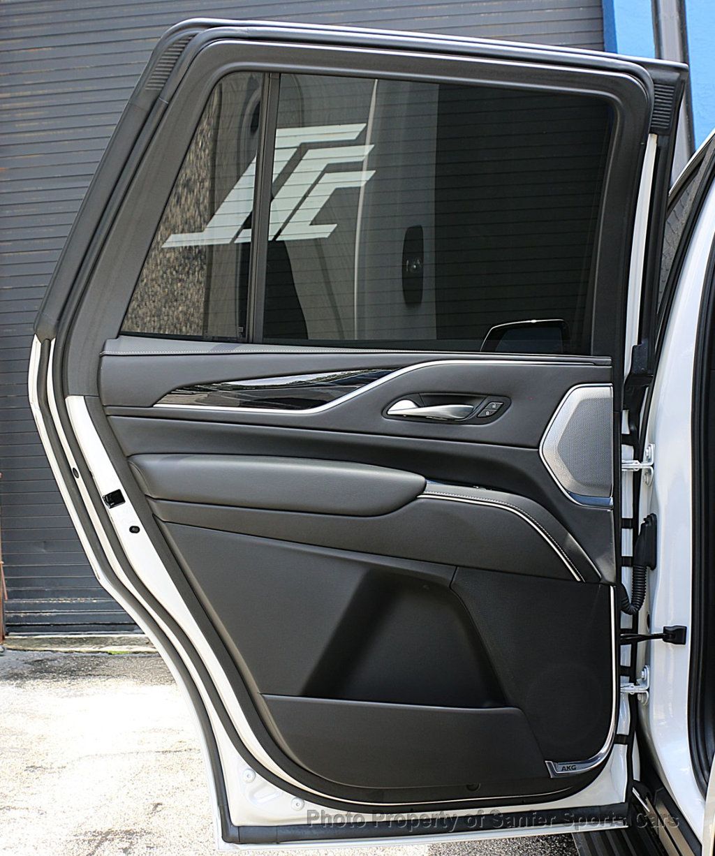 2023 Cadillac Escalade AWD 4dr V-Series - 23059275 - 21