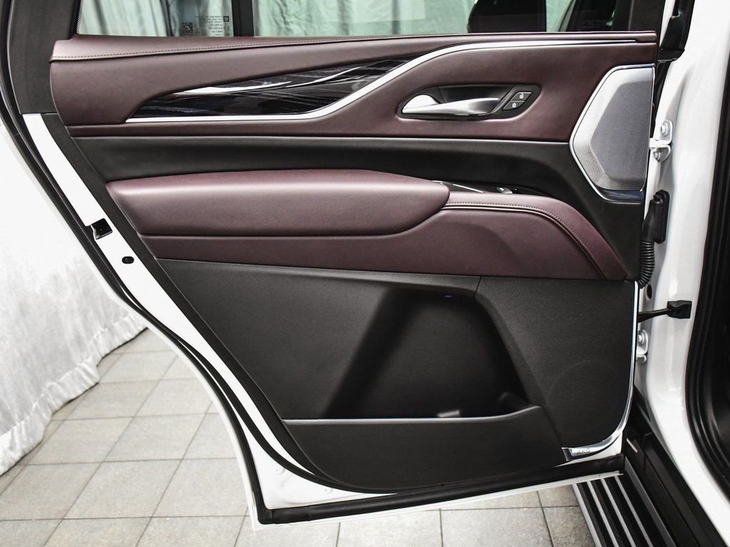 2023 Cadillac Escalade V-Series photo 10