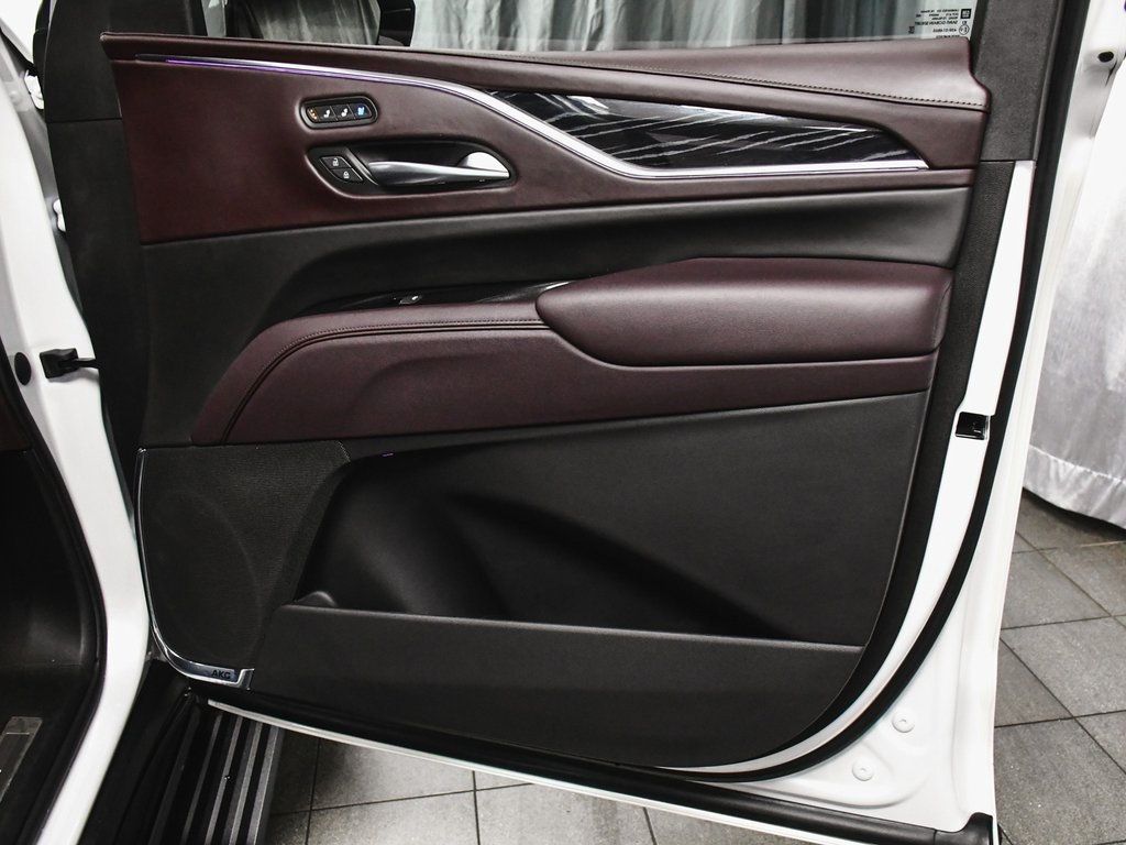 2023 Cadillac Escalade V-Series photo 12