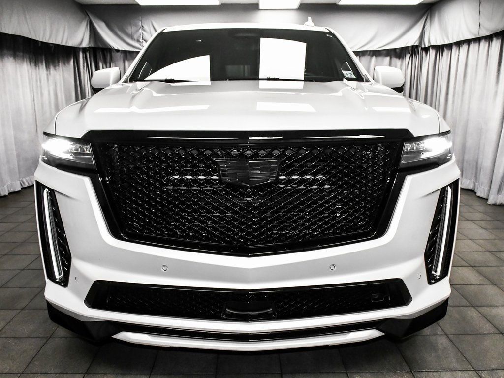 2023 Cadillac Escalade V-Series photo 2