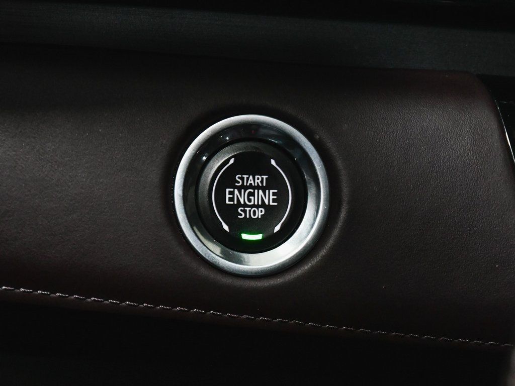2023 Cadillac Escalade V-Series photo 19