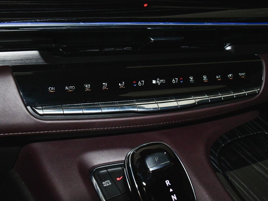 2023 Cadillac Escalade V-Series photo 24