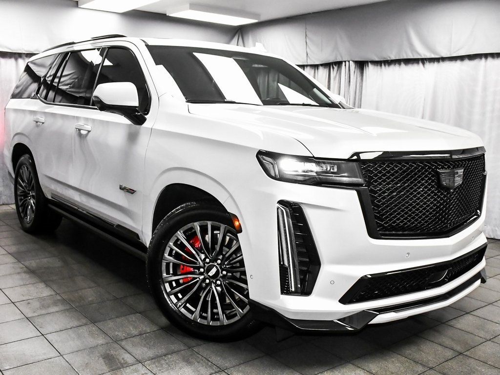 2023 Cadillac Escalade V-Series photo 3