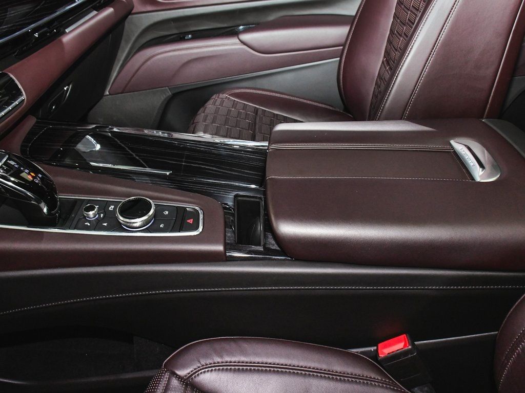 2023 Cadillac Escalade V-Series photo 31