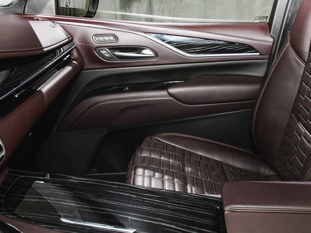 2023 Cadillac Escalade V-Series photo 32