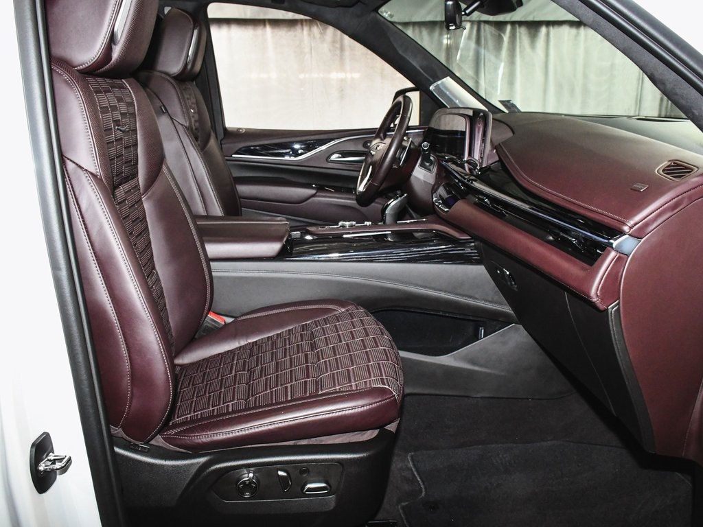 2023 Cadillac Escalade V-Series photo 42