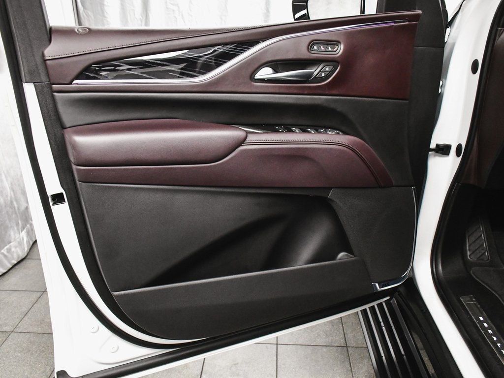 2023 Cadillac Escalade V-Series photo 9