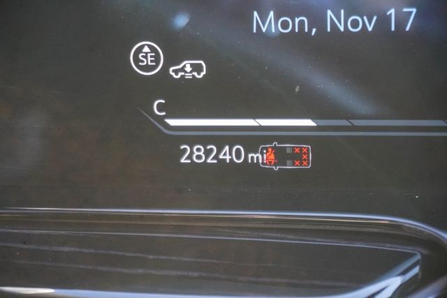 2023 Cadillac Escalade V-Series - 22946706 - 32