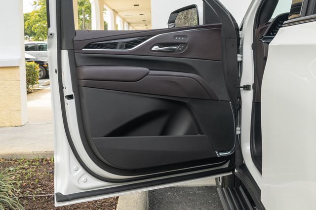 2023 Cadillac Escalade V-Series - 22941746 - 32