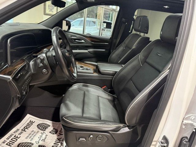 2023 Cadillac Escalade ESV Premium Luxury photo 18