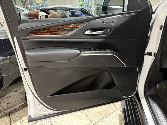 2023 Cadillac Escalade ESV Premium Luxury photo 20