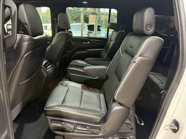 2023 Cadillac Escalade ESV Premium Luxury photo 22