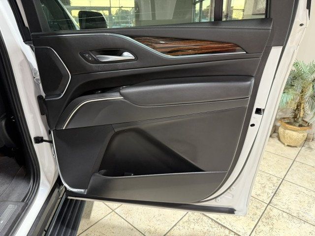 2023 Cadillac Escalade ESV Premium Luxury photo 27