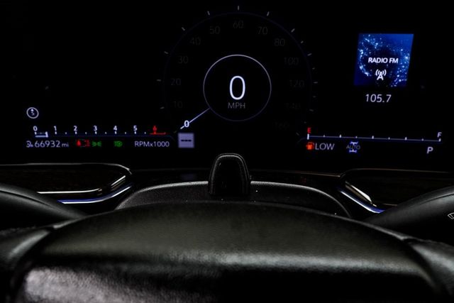 2023 Cadillac Escalade ESV 4WD 4dr Premium Luxury - 22973190 - 39