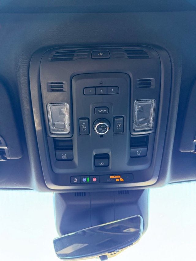 2023 Cadillac Escalade ESV Premium Luxury - Photo 17