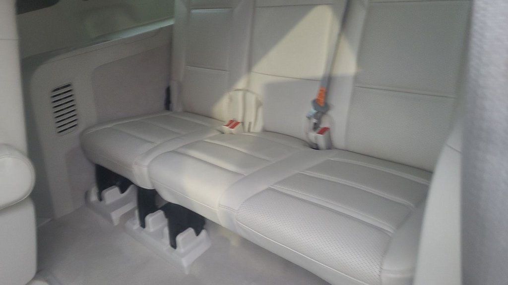 2023 Cadillac Escalade ESV 4WD 4dr Premium Luxury Platinum - 22969156 - 10