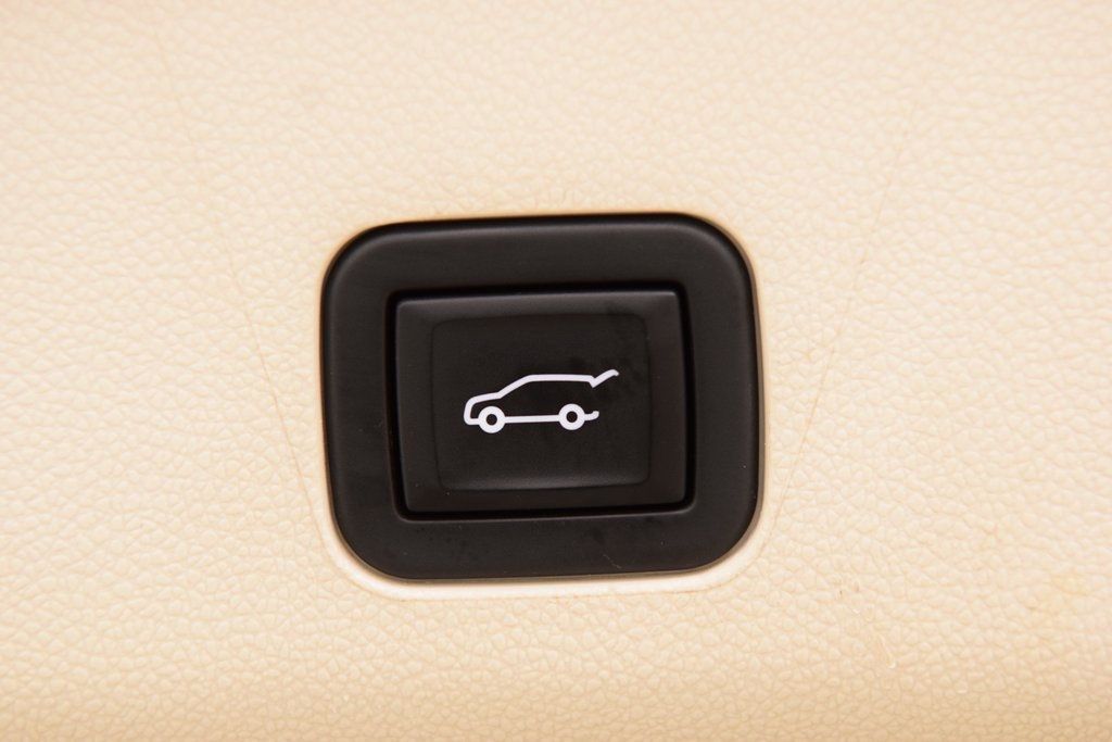 2023 Cadillac Escalade ESV 4WD 4dr Premium Luxury Platinum - 22969156 - 26