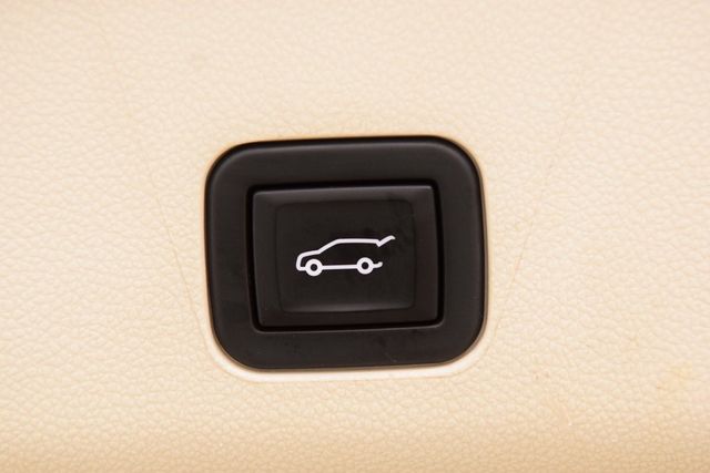 2023 Cadillac Escalade ESV 4WD 4dr Premium Luxury Platinum - 22969156 - 26