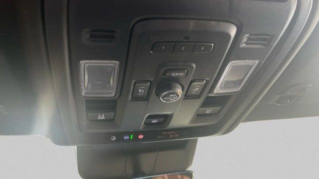 2023 Cadillac Escalade ESV 4WD 4dr Sport - 22998498 - 17