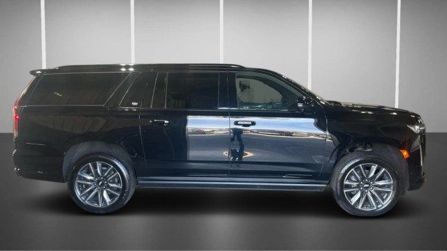 2023 Cadillac Escalade ESV 4WD 4dr Sport - 22998498 - 5