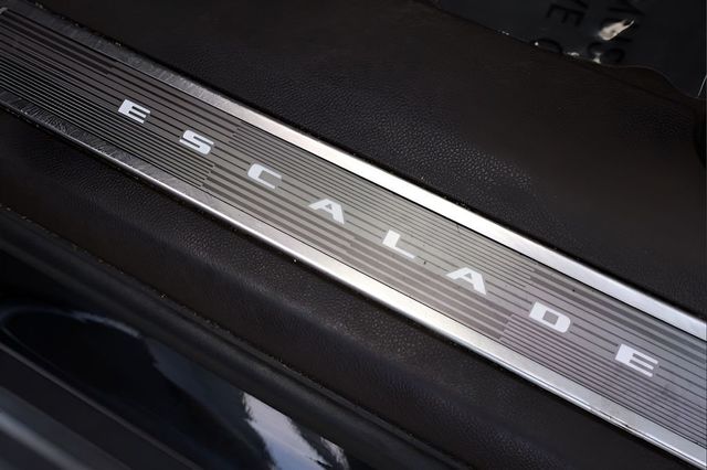 2023 Cadillac Escalade ESV 4WD 4dr Sport - 23034322 - 36