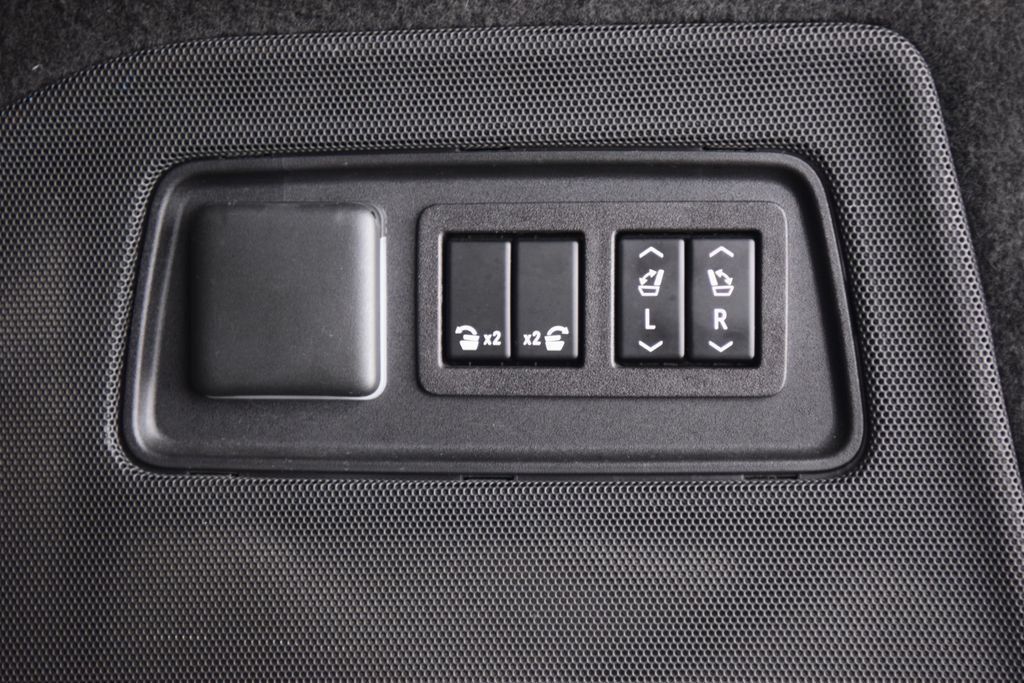 2023 Cadillac Escalade ESV 4WD 4dr Sport Platinum - 23054319 - 25