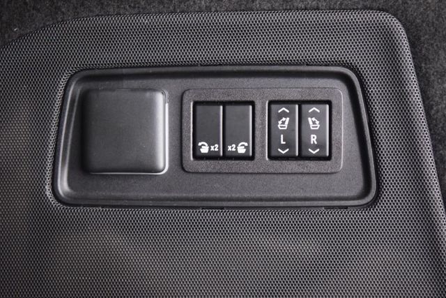 2023 Cadillac Escalade ESV 4WD 4dr Sport Platinum - 23054319 - 25