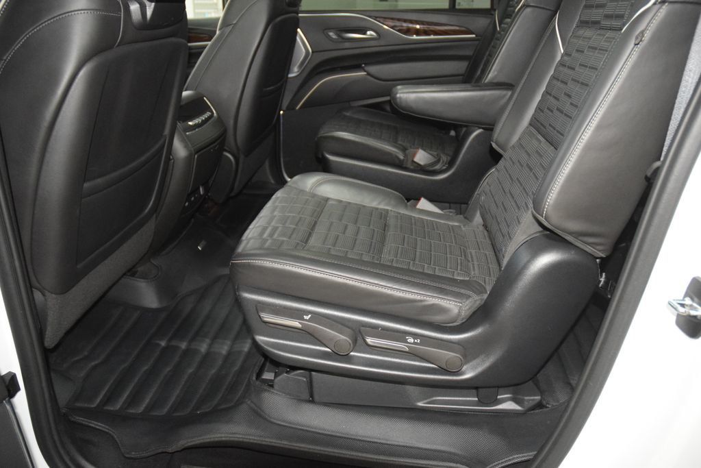 2023 Cadillac Escalade ESV 4WD 4dr Sport Platinum - 23061787 - 45
