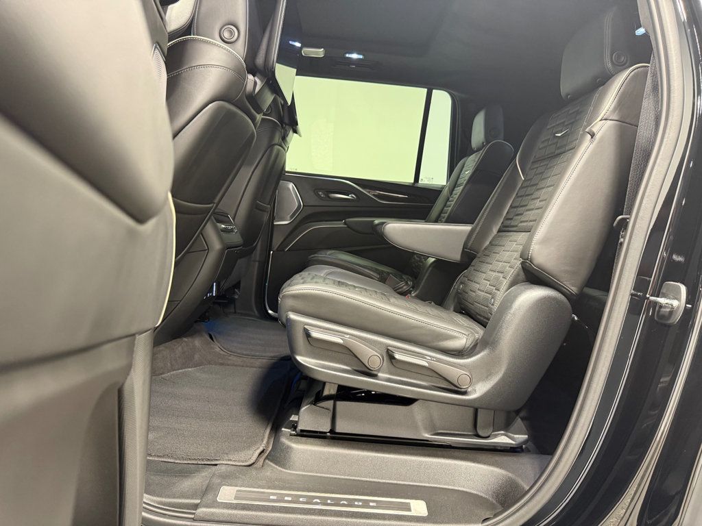 2023 Cadillac Escalade ESV 4WD 4dr Sport Platinum - 23098682 - 39