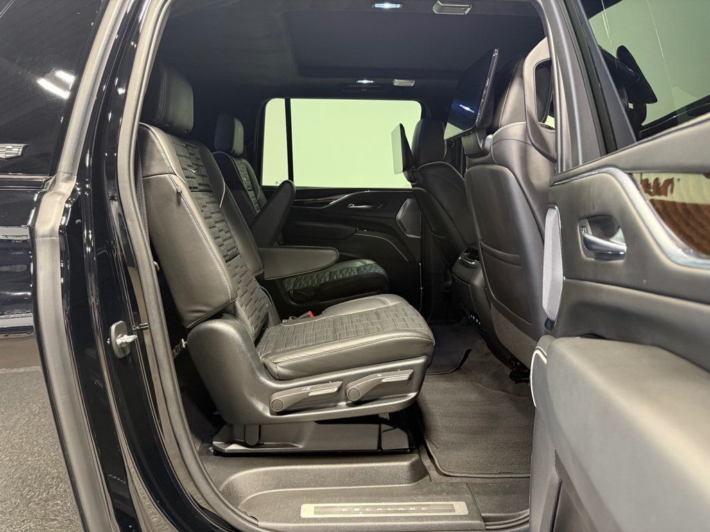 2023 Cadillac Escalade ESV 4WD 4dr Sport Platinum - 23098682 - 42