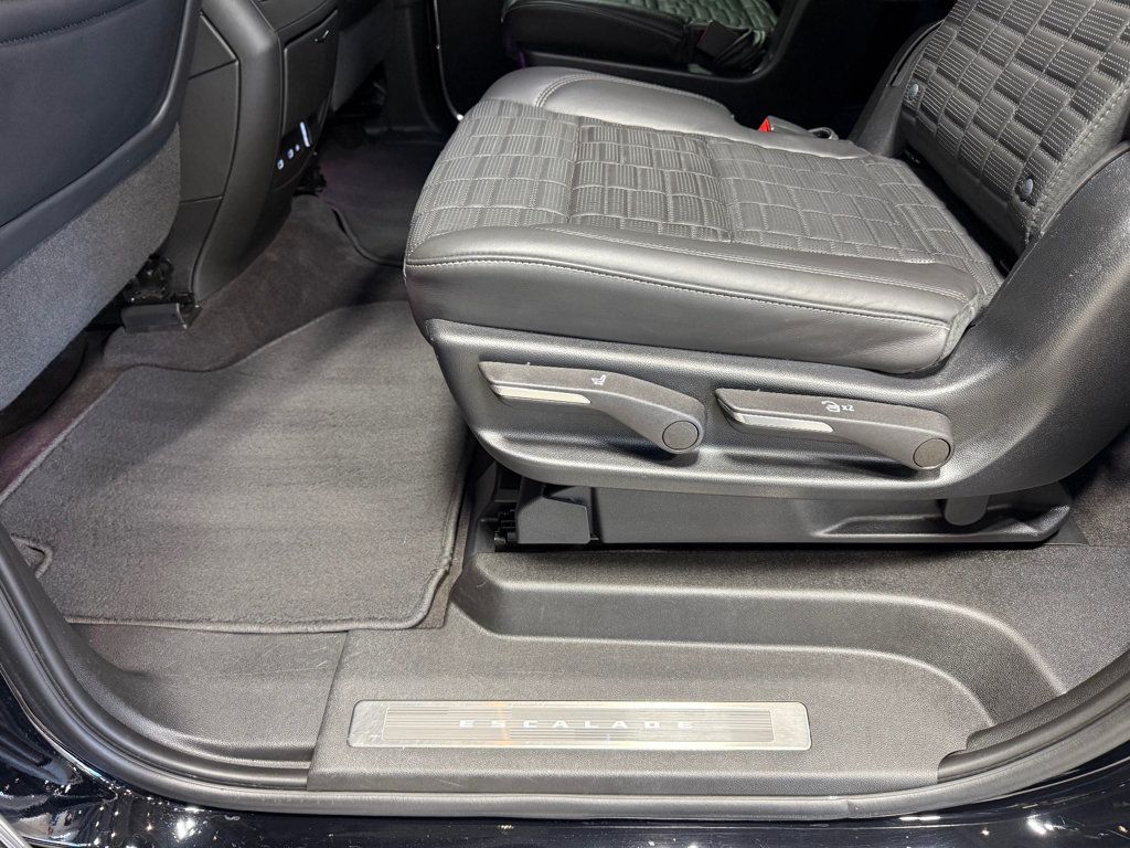 2023 Cadillac Escalade ESV 4WD 4dr Sport Platinum - 23098682 - 60