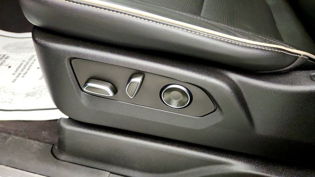 2023 Cadillac Escalade ESV 4WD 4dr Sport w/ Touring Package & Retractable Steps - 23044980 - 10