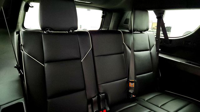 2023 Cadillac Escalade ESV 4WD 4dr Sport w/ Touring Package & Retractable Steps - 23044980 - 22