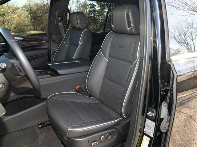 2023 Cadillac Escalade ESV ESV, Premium Luxury, Only 12,000 Miles!! Super Cruise,  - 22970701 - 27