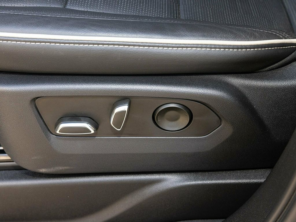 2023 Cadillac Escalade ESV ESV, Premium Luxury, Only 12,000 Miles!! Super Cruise,  - 22970701 - 30