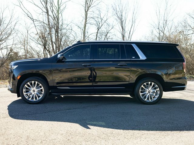 2023 Cadillac Escalade ESV ESV, Premium Luxury, Only 12,000 Miles!! Super Cruise,  - 22970701 - 3