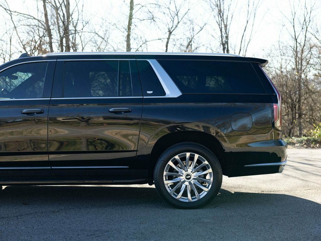 2023 Cadillac Escalade ESV ESV, Premium Luxury, Only 12,000 Miles!! Super Cruise,  - 22970701 - 4